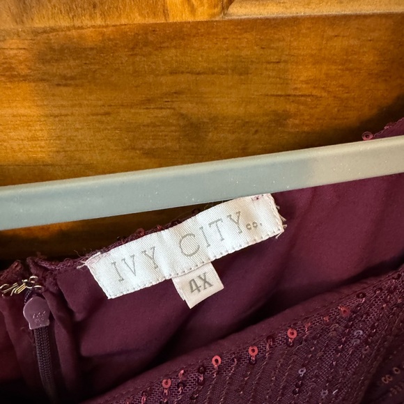 Ivy City Burgundy Sequin Dress Cocktail Holiday Party Formal - Picture 4 of 7